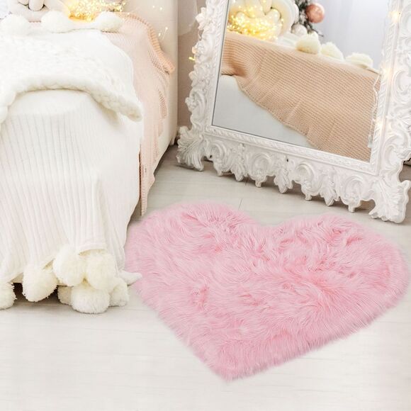 Heart Shaped Faux Fur Throw Rug Bedroom Fluffy Floor Mat Light Pink 2.3ftx3ft - Picture 2 of 6